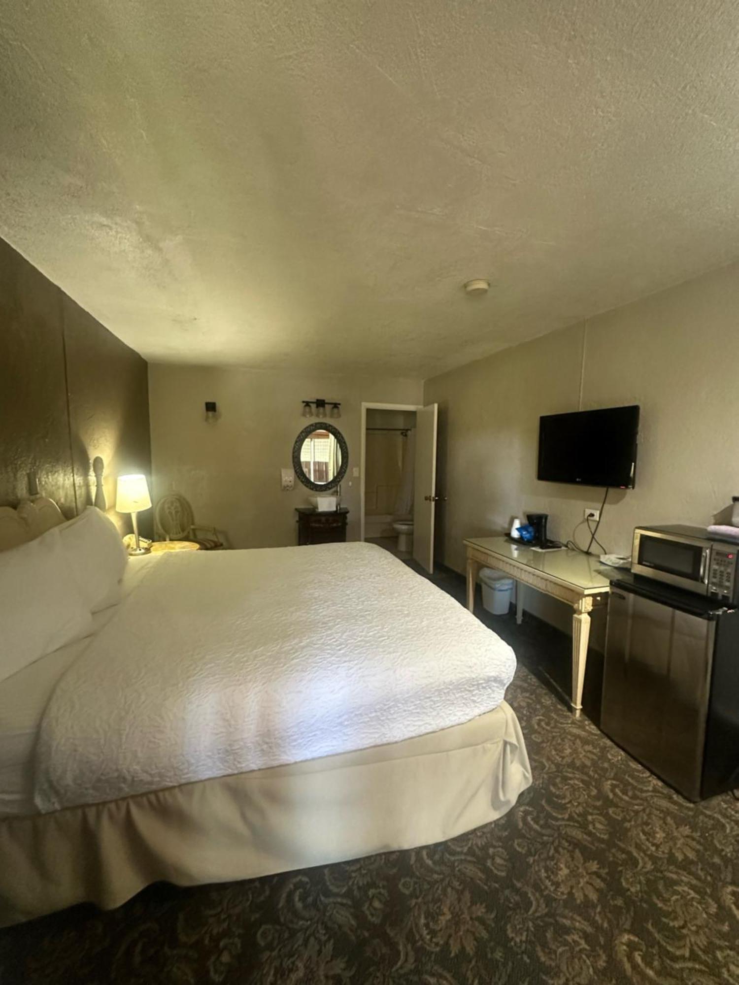 Mexican Hotel Mexican Hat
